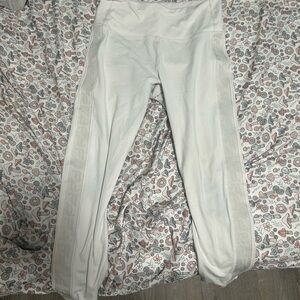 White powerhold Fabletics leggings